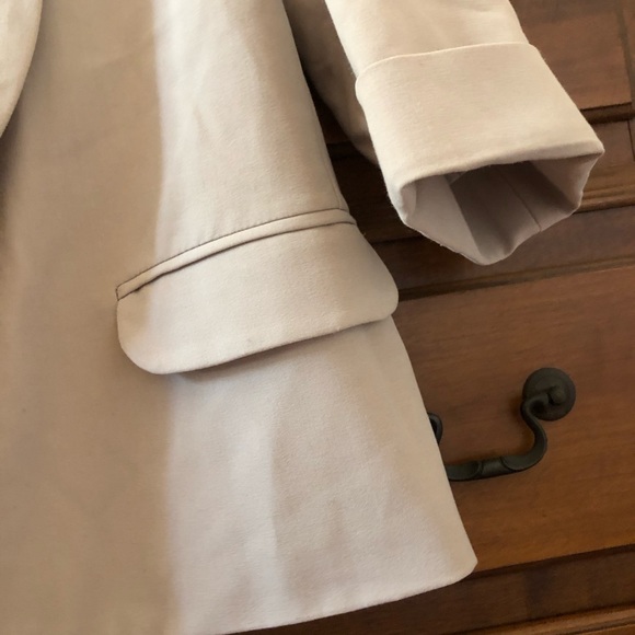 Urban Outfitters Blazer - Picture 6 of 7